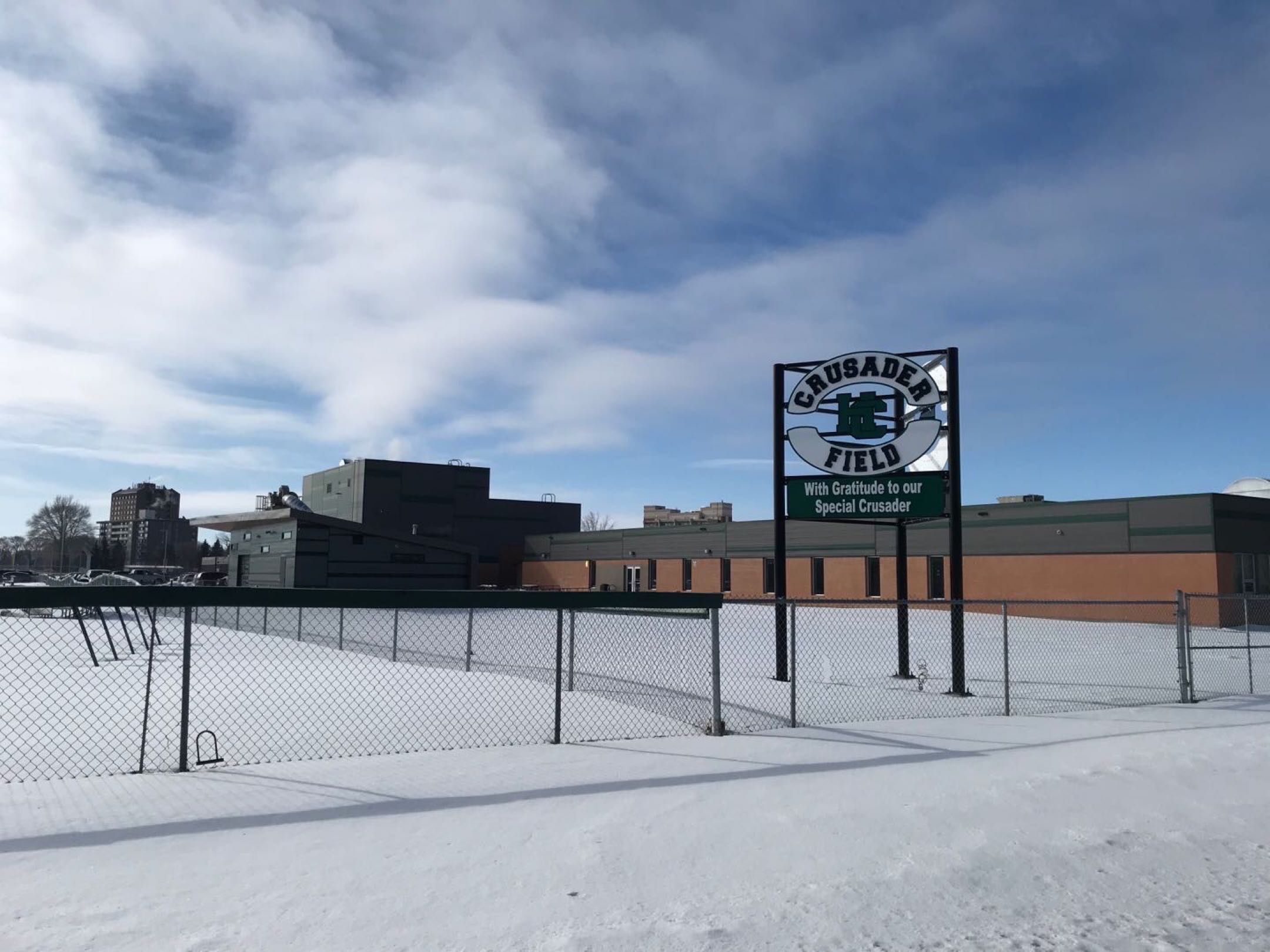 求租两房或三房