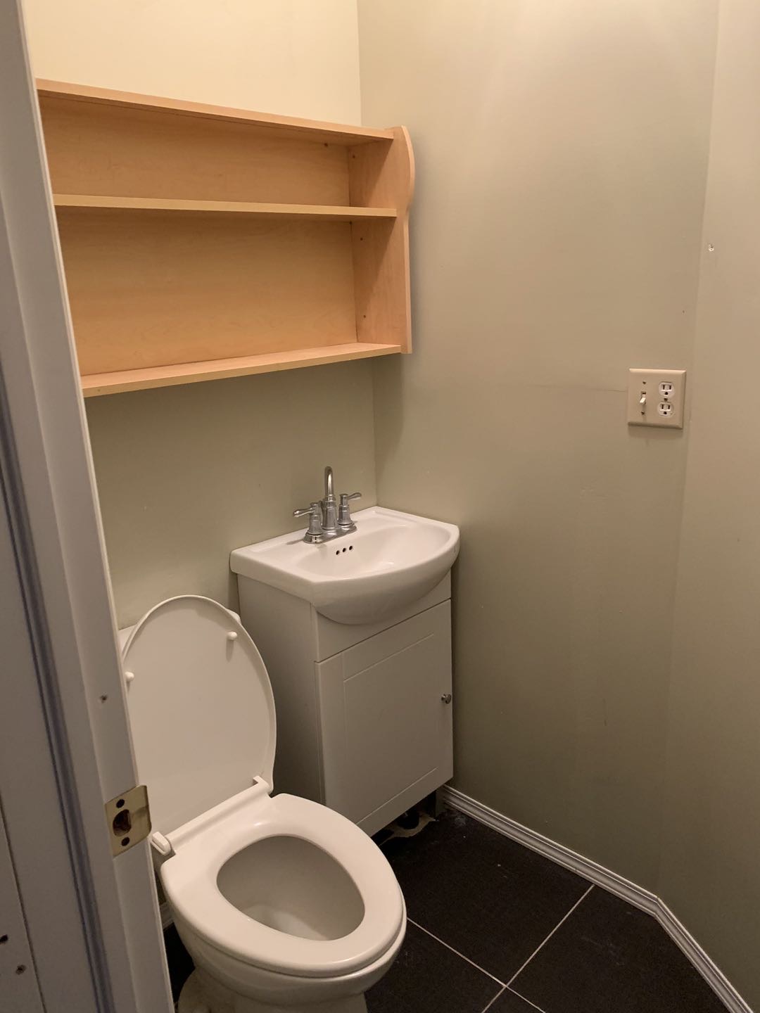   Regina 市中心房间出租 - 6