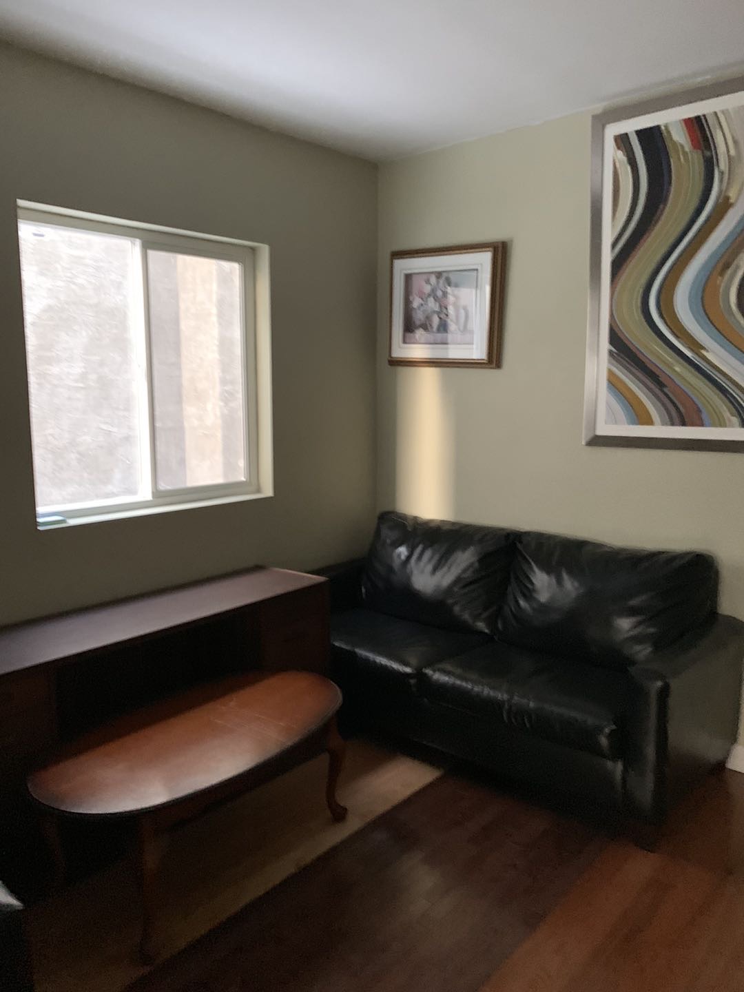   Regina 市中心房间出租 - 2