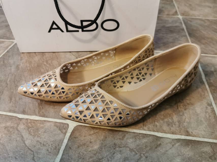 ALDO平底鞋