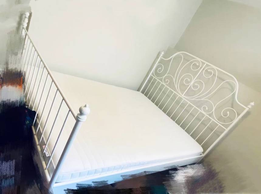 宜家床架加床垫