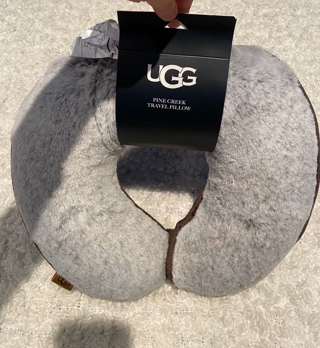 UGG 仿兔毛U型枕