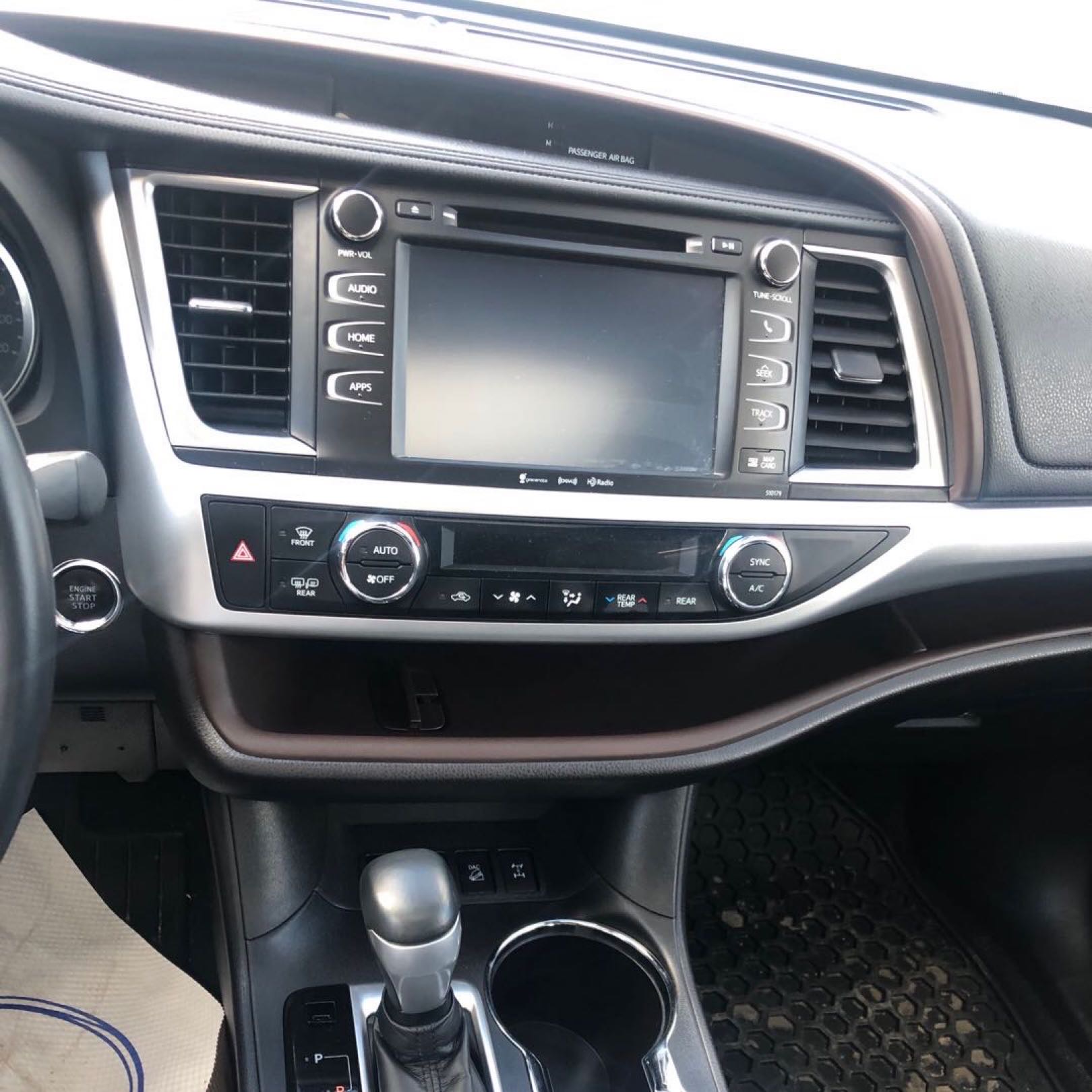 2018 Toyota Highlander XLE - 6