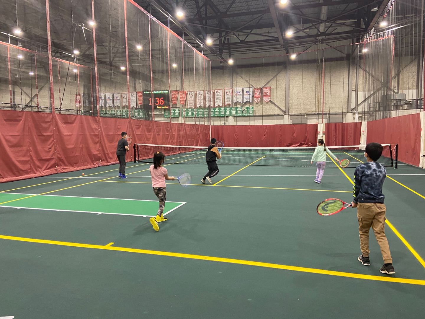 2021室内青少儿网球小班开始招生啦！