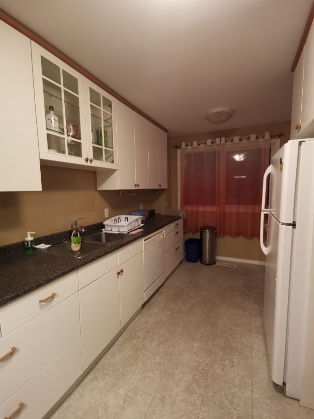 Vista Heights区，Calgary近市区交通超方便好房寻可靠租客 - 3