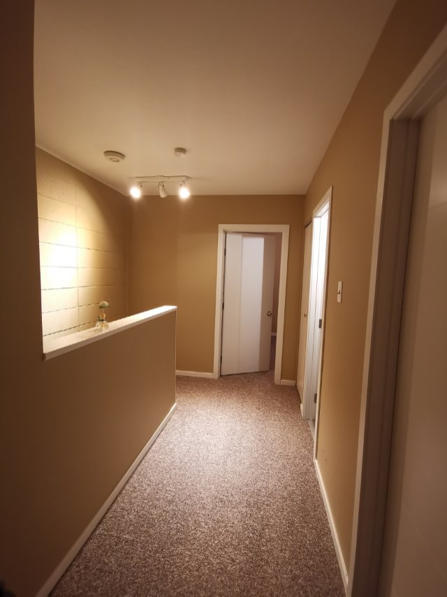 Vista Heights区，Calgary近市区交通超方便好房寻可靠租客 - 8