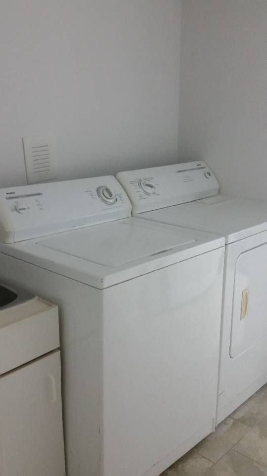 Market Mall 旁全独立两室出租 全包带家具 可立即拎包入住 - 7