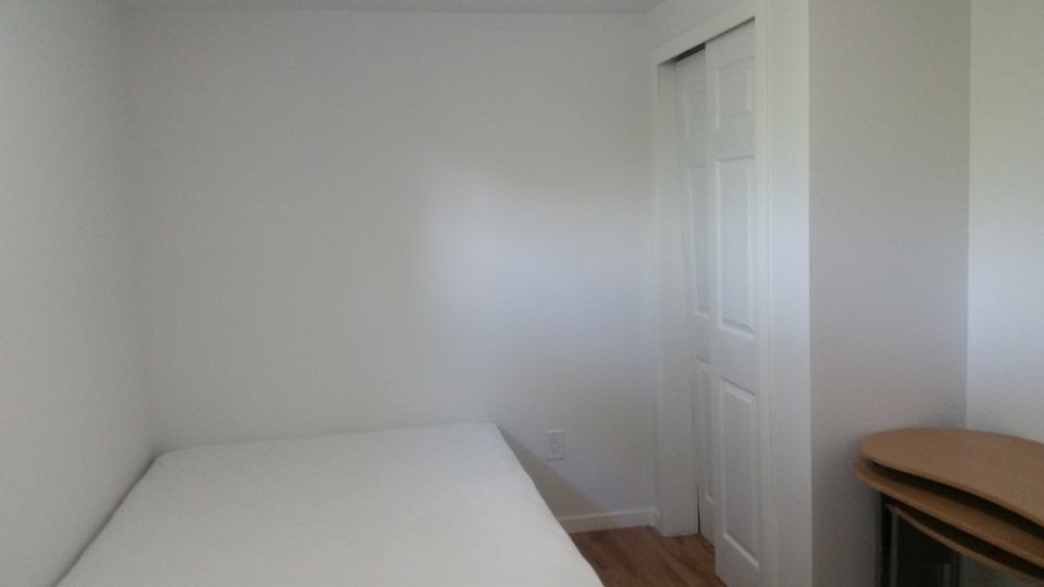 Market Mall 旁独立2室地下室出租 带家具全包 - 4