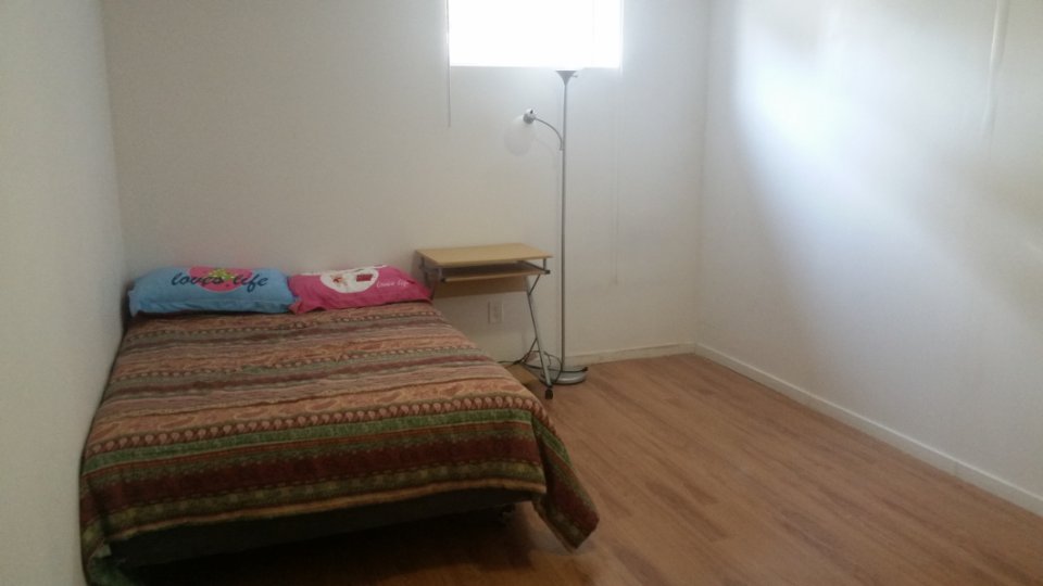 地下室主卧出租 近Market Mall 全包带家具随时可以入住 - 3