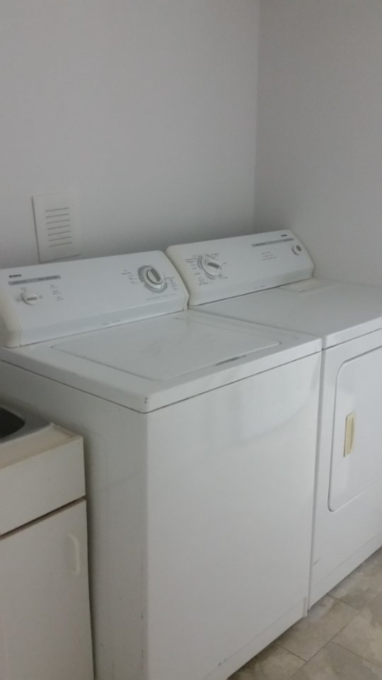 Market Mall 旁独立2室地下室出租 带家具全包 - 6