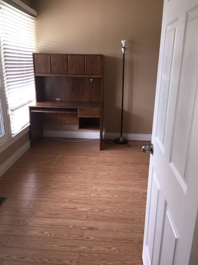 近Market Mall 旁地上4间大卧室出租 全包带家具 - 6