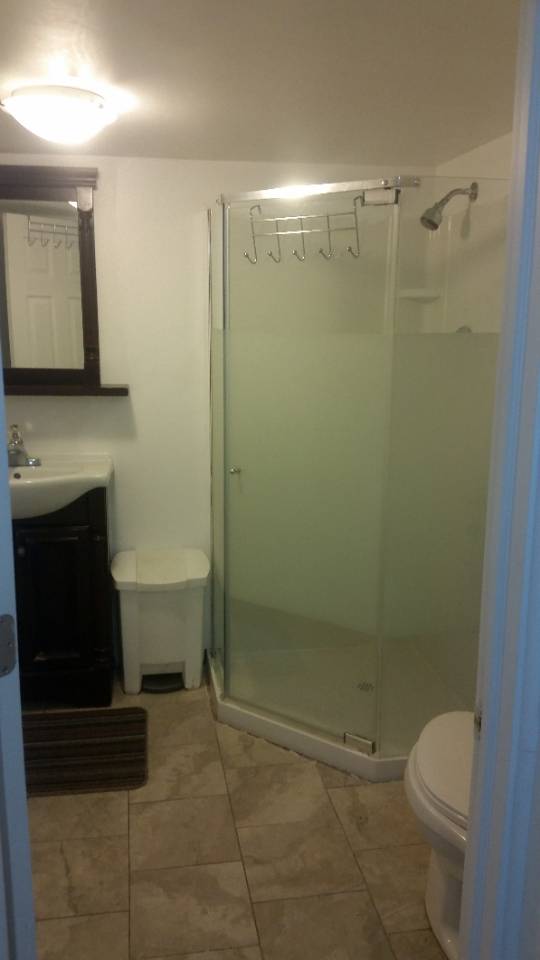 Market Mall 旁全独立两室出租 全包带家具 可立即拎包入住 - 9