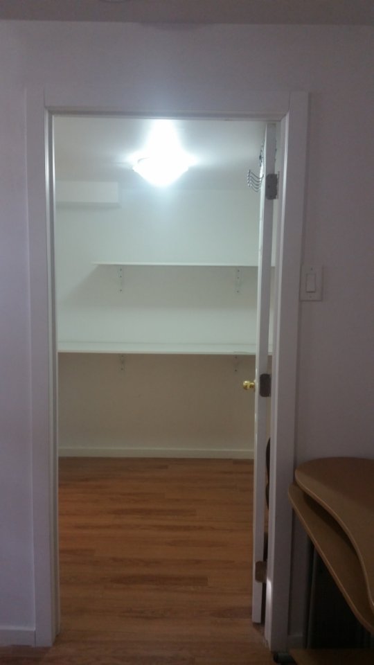 地下室主卧出租 近Market Mall 全包带家具随时可以入住 - 4