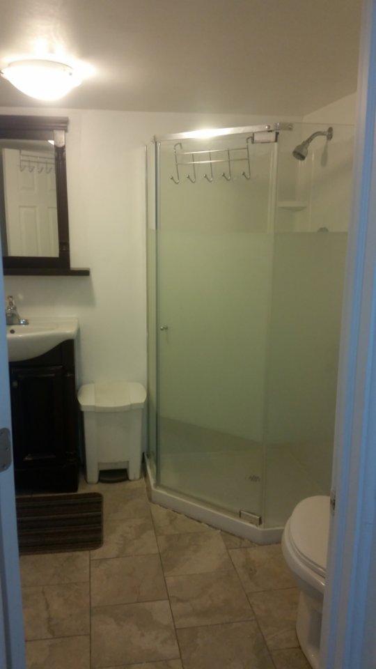 Market Mall 旁独立2室地下室出租 带家具全包 - 8