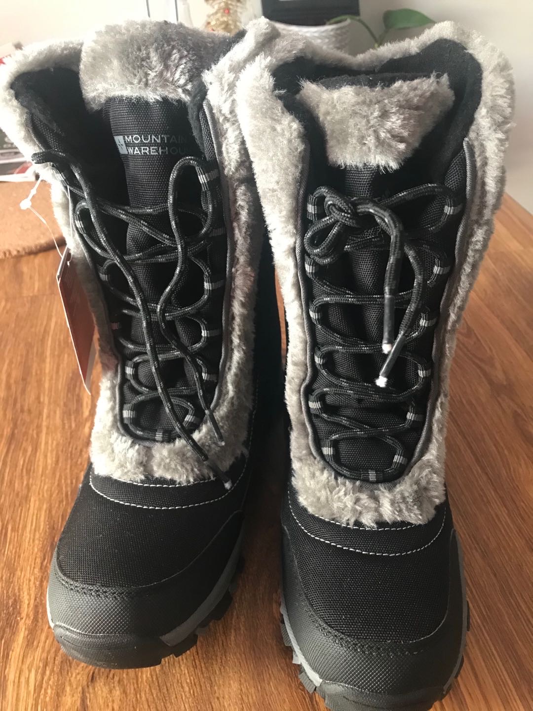出售全新雪地靴mountain warehouse 品牌us7码 - 4