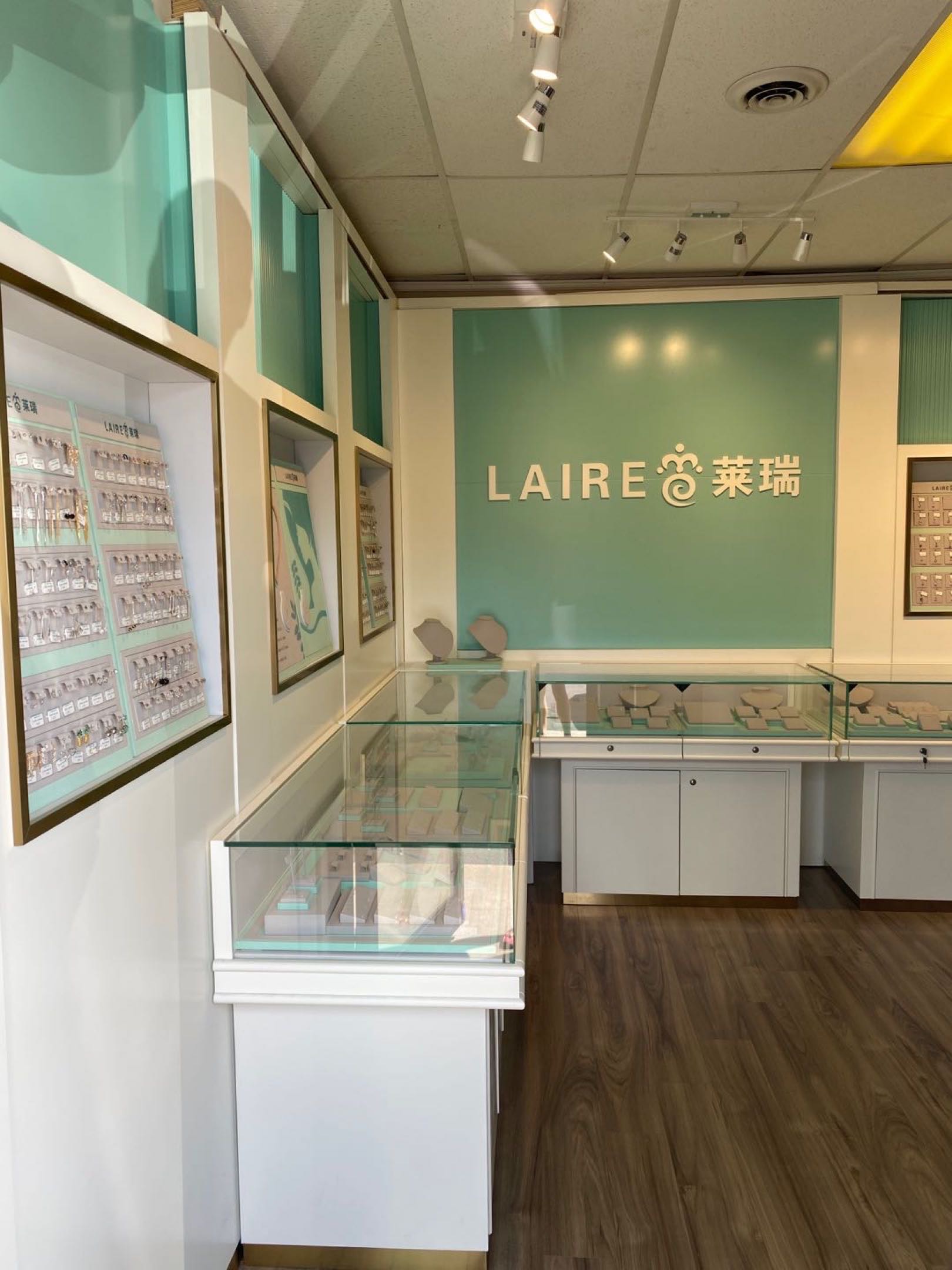珠宝柜台、壁柜、道具转让 - 2