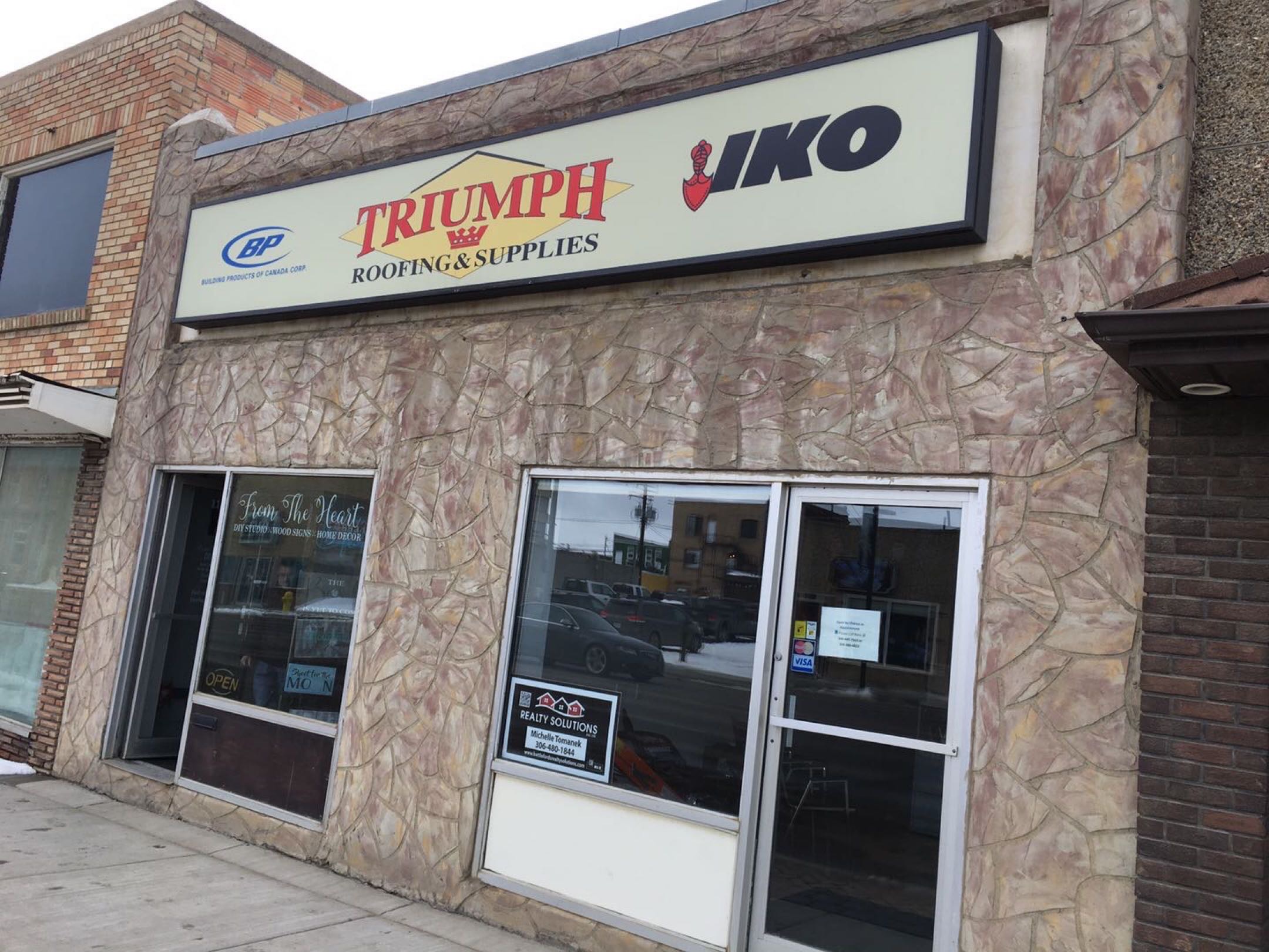 North Battelford小城市主街商铺优惠出租或出售 - 2