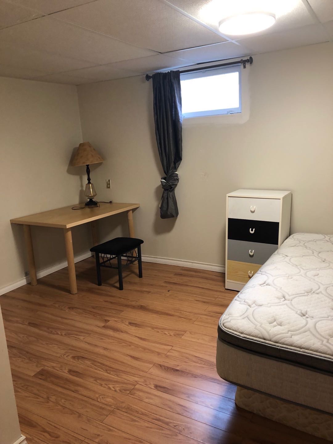 全包！一室一厅地下室！立即入住！