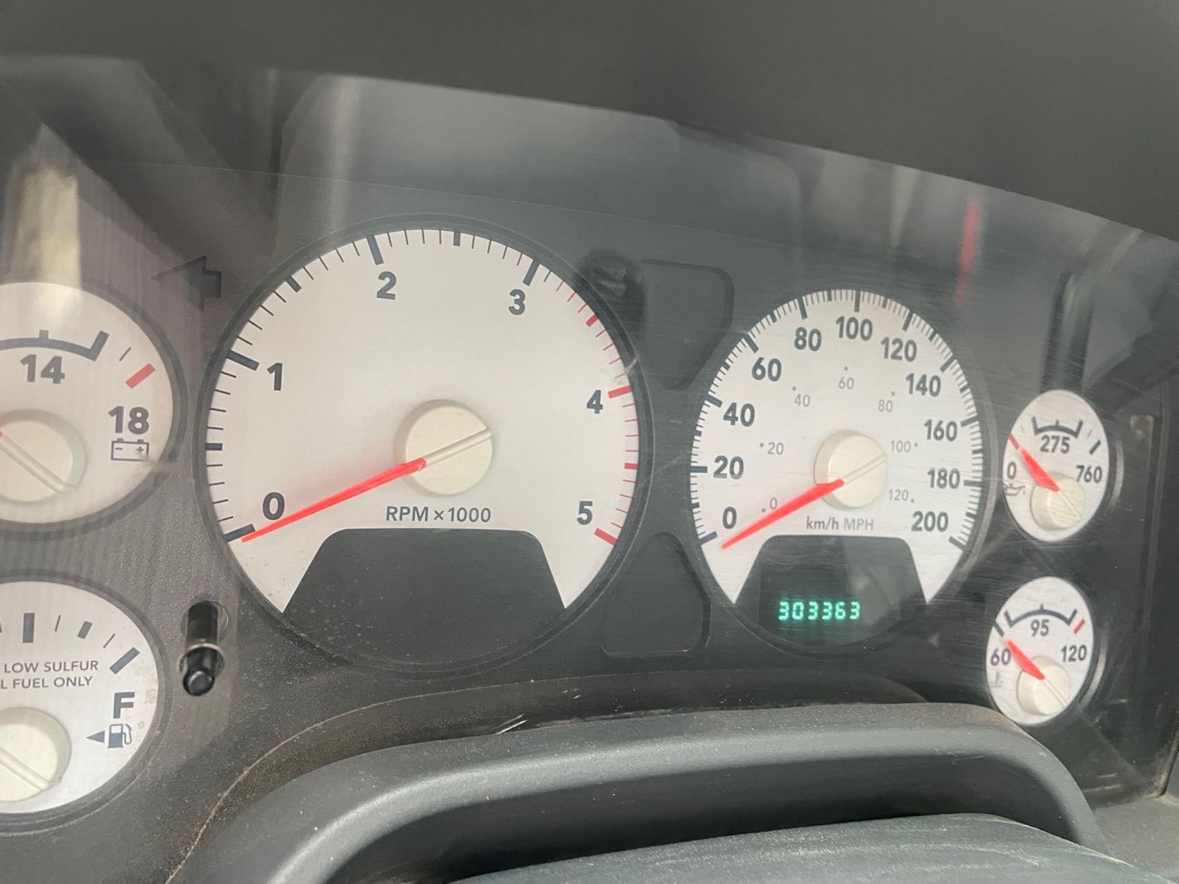 2008 Dodge Ram3500 （柴油发动机）卡车 出售