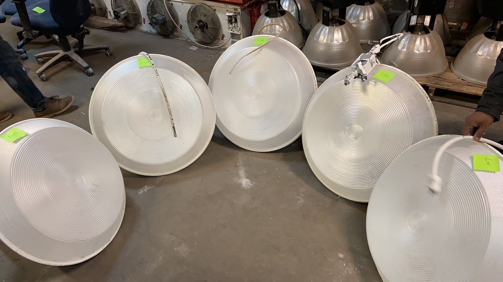 仓库氙气大灯 - 2