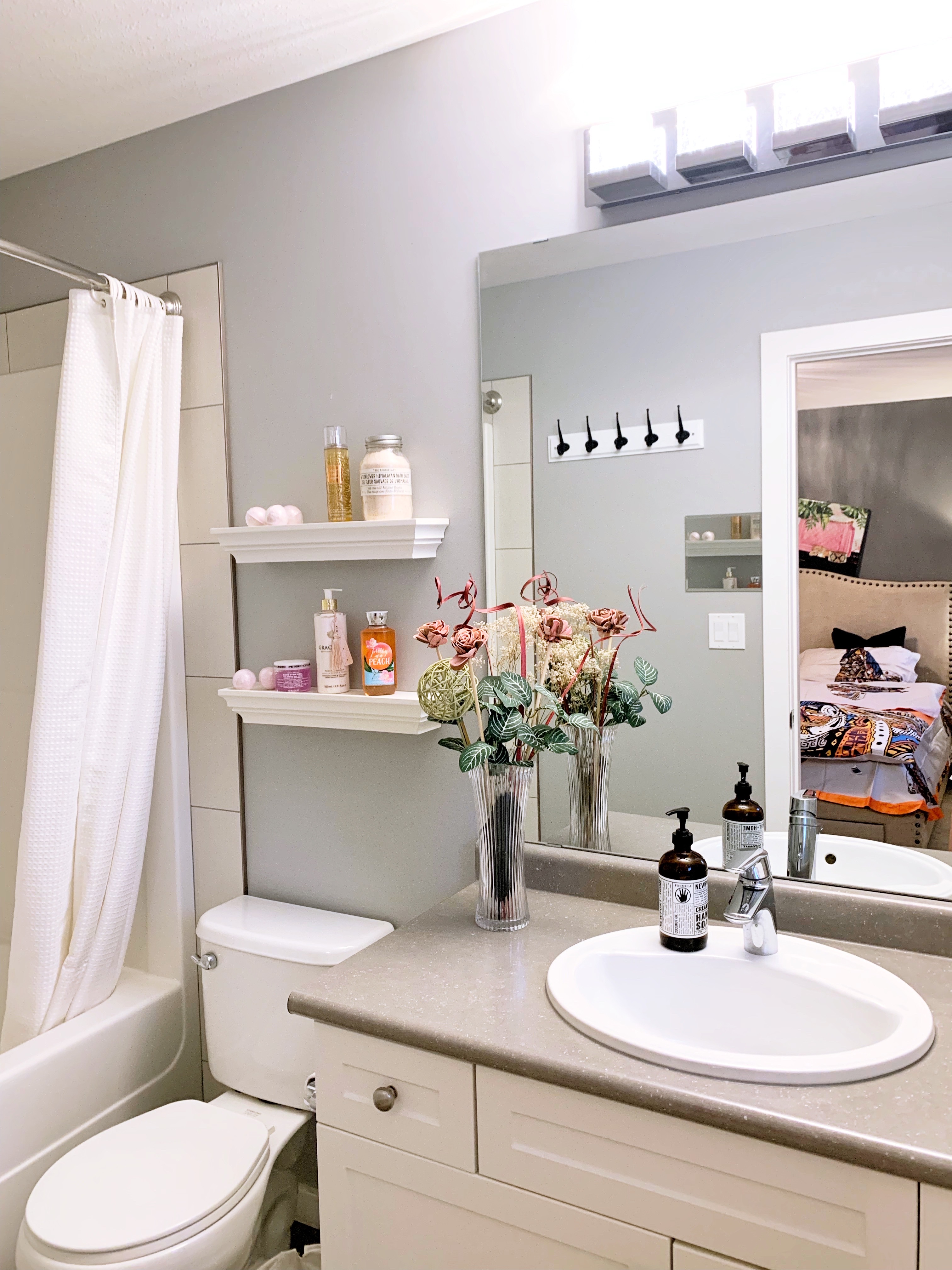 NEW·SWEET HOUSE FOR RENT NOV. 1st - 5