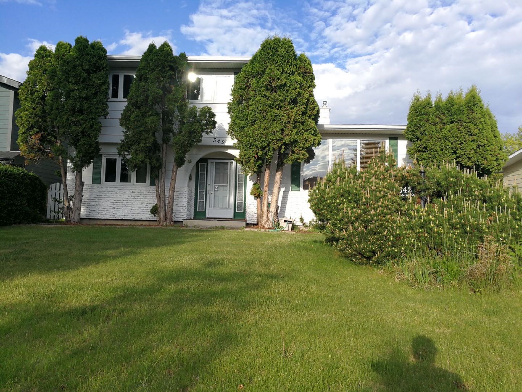 八街center mall对面紧临小学和高中的一室（套间）一厅（独立卫浴和厨房）