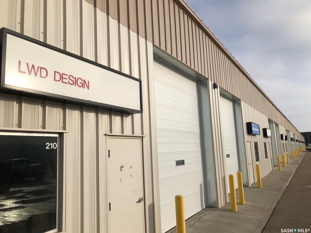 Marquis Industrial 物业现出售$285,000