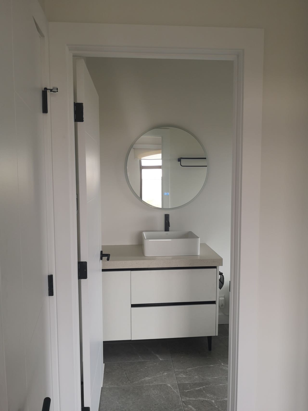 Dundurn近黑带湖 全新2卧2卫Townhouse 出租 - 6